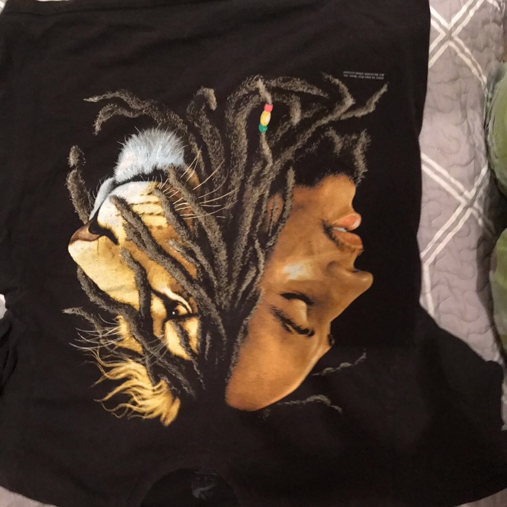 Marley and lion shirt